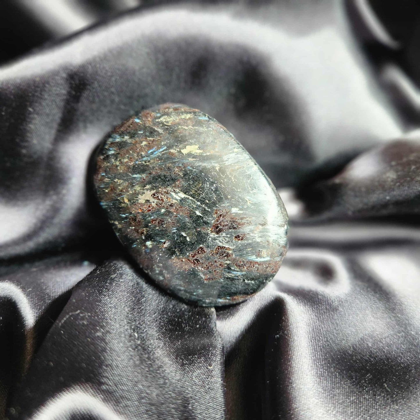 Garnet & Astrophyllite