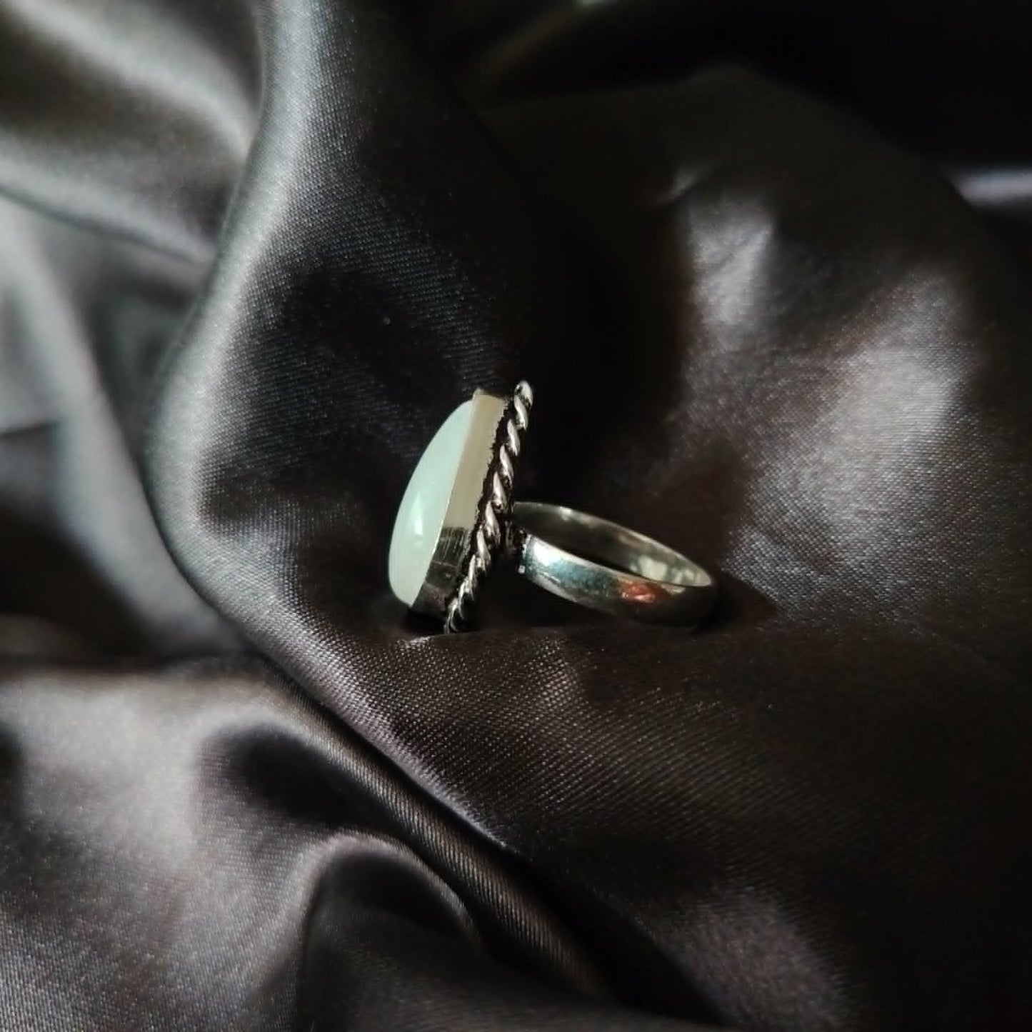 Moonstone- Size 6