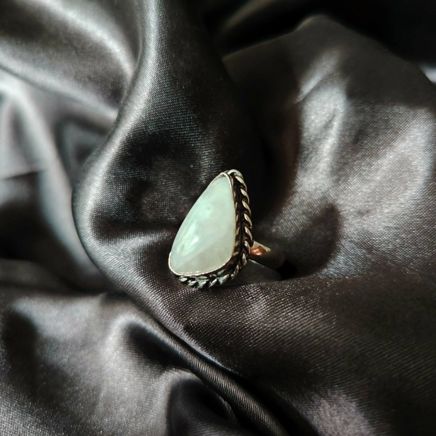 Moonstone- Size 6