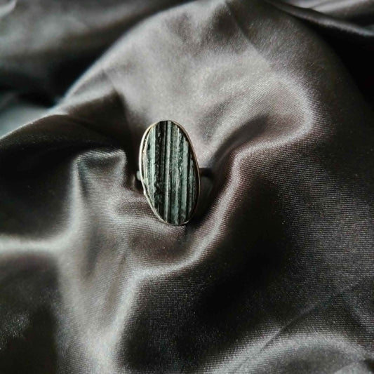 Black Tourmaline - Size 8