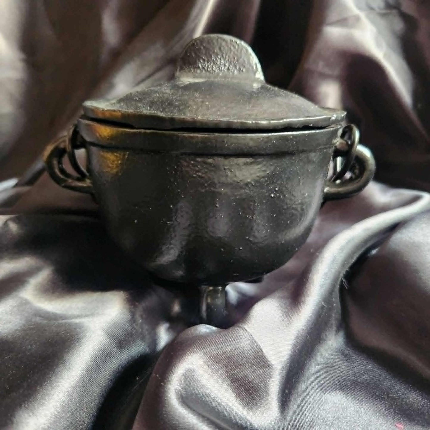 Cauldron- Black