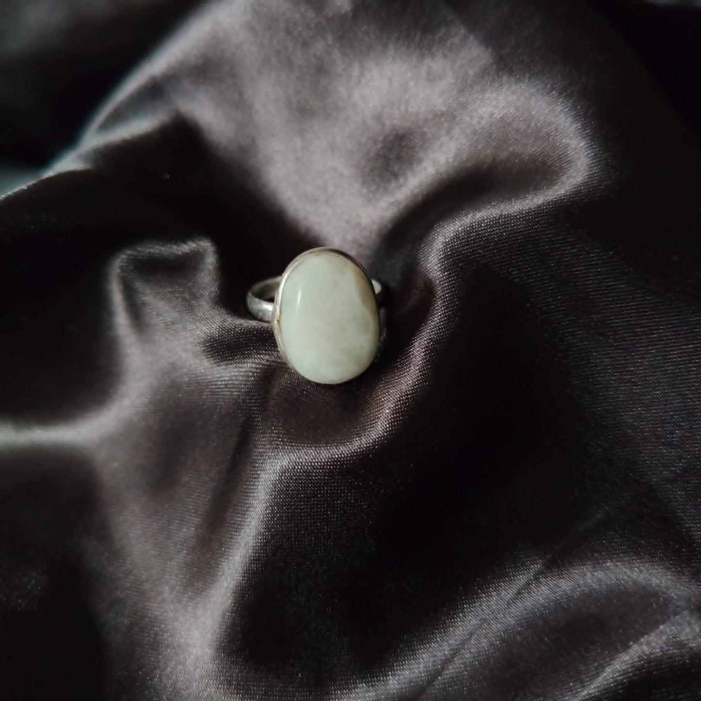 Moonstone- Size 8