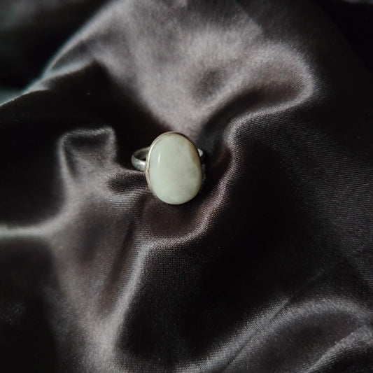 Moonstone- Size 8