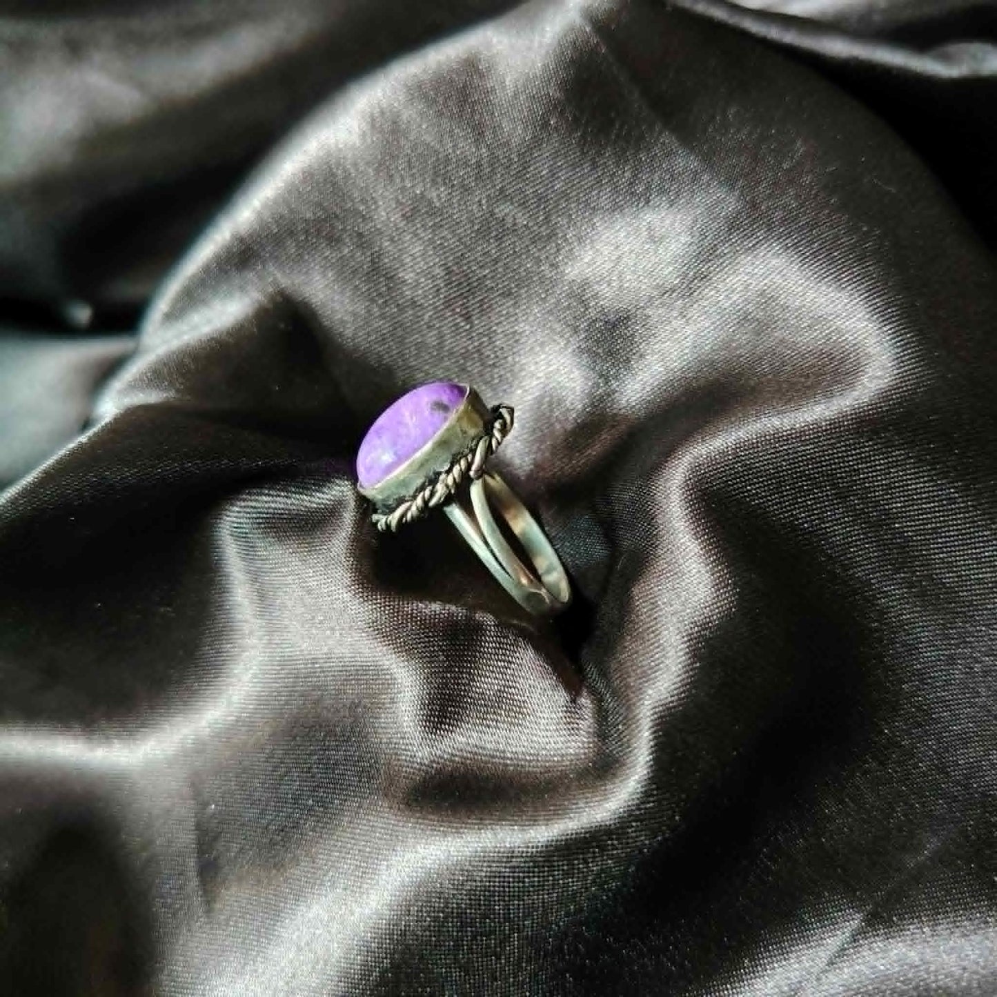 Charoite- Size 8
